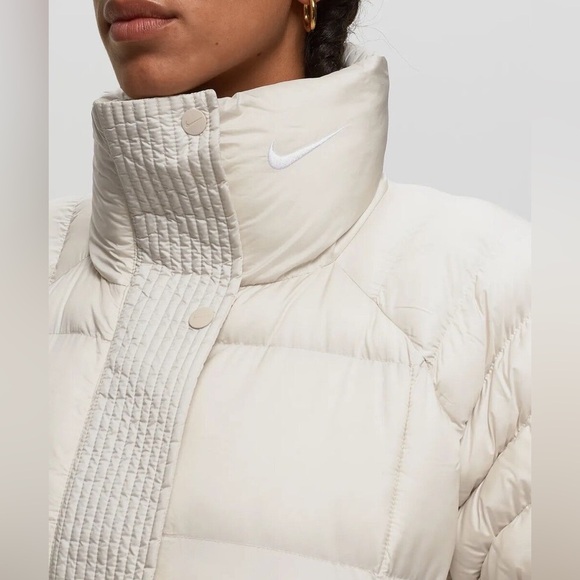 Nike Womens Therma-FIT Oversized Puffer PrimaLoft®
Jacket/Coat White | NEW❄️ - Picture 2 of 16